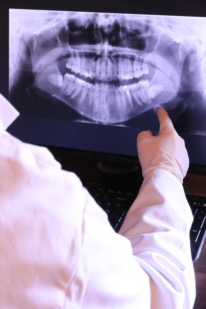 Best Weekend Emergency Dentist in Highpoint, OH